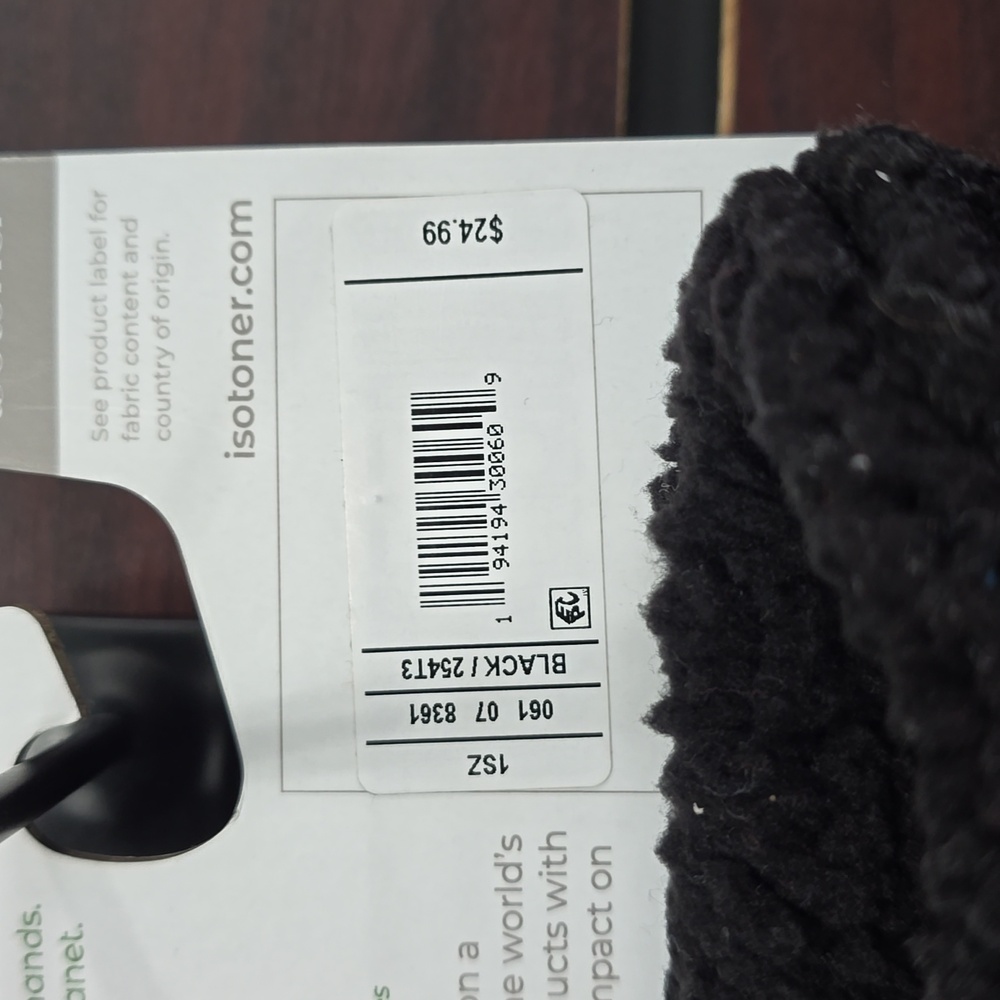 Isotoner | Adult Snowflake Knit Gloves – Black | Sherpasoft Lined | OSFM - Picture 7 of 8